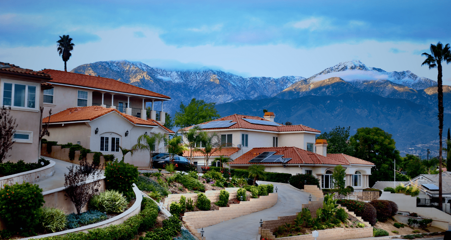 What is a real estate listing fee when selling a house 